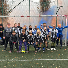 Młodzicy z wicemistrzostwem. Rodzice stworzyli wyjątkową oprawę