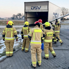 Silnie żrący ług sodowy. Interweniowali strażacy