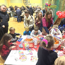 Stoisko cieszyło się zainteresowaniem. Wszyscy świetnie się bawili!