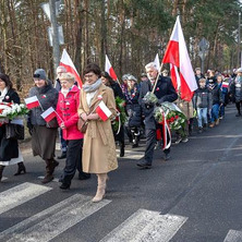 Hołd Niezłomnym. Przedstawiciele powiatu wzięli udział w uroczystościach